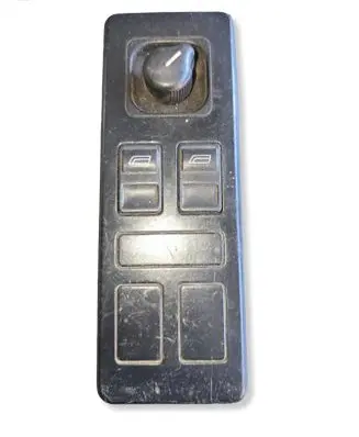 Mercedes-Benz Vito Viano W638 Electric window control switch 0005456813