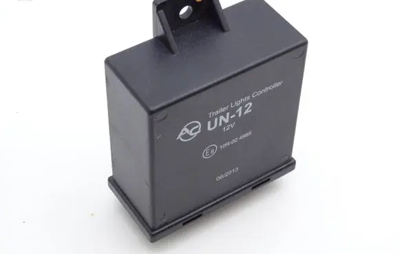 BMW 3 E46 Tow bar trailer control unit/module UN12 10R024965