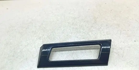 BMW 5 E60 E61 Dashboard glove box trim 7156328