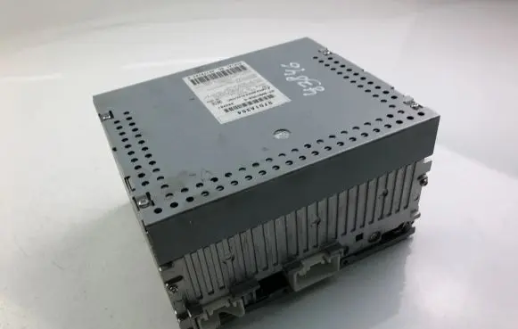 Citroen C-Crosser Radio/CD/DVD/GPS head unit 8701A364