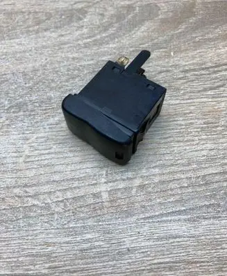 Volkswagen Polo III 6N 6N2 6NF Windscreen/window heater switch 6N1959621