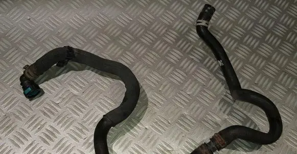 Land Rover Range Rover Sport L494 Engine coolant pipe/hose FPLA-8B573-CB