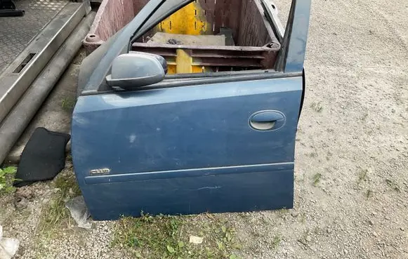 Opel Meriva A Front door 