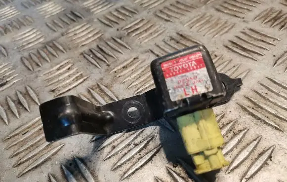 Lexus RX 450H Airbag deployment crash/impact sensor G484948010