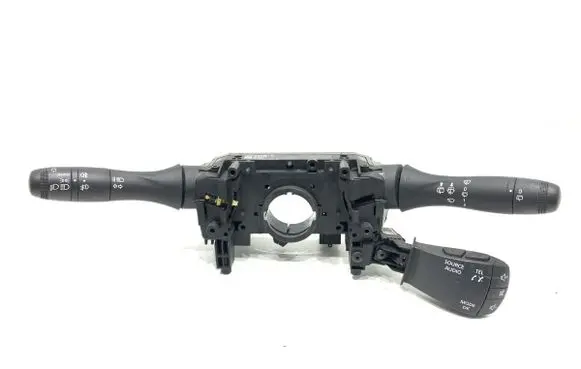 Dacia Duster II Wiper turn signal indicator stalk/switch 255678207R