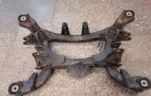 BMW X5 E70 Rear subframe 