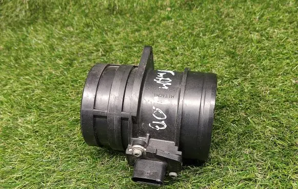 Audi A4 S4 B8 8K Mass air flow meter 06J906461D