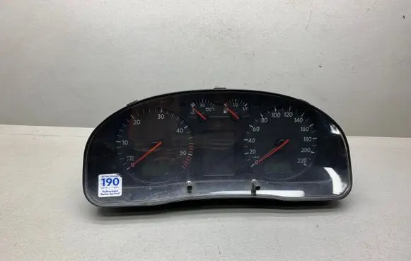 Volkswagen PASSAT B5 Speedometer (instrument cluster) 3B1919880D