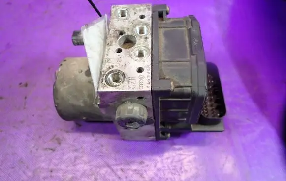 Audi A8 S8 D3 4E ABS Pump 4E0614517E