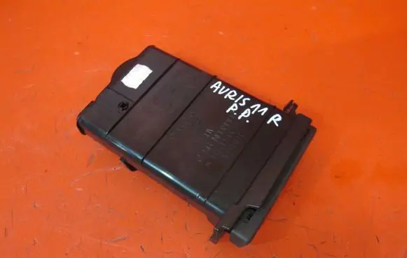 Toyota Auris 150 Cup holder 5562002110 5562002150