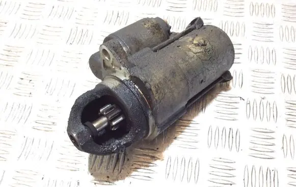 Opel Zafira B Starter motor