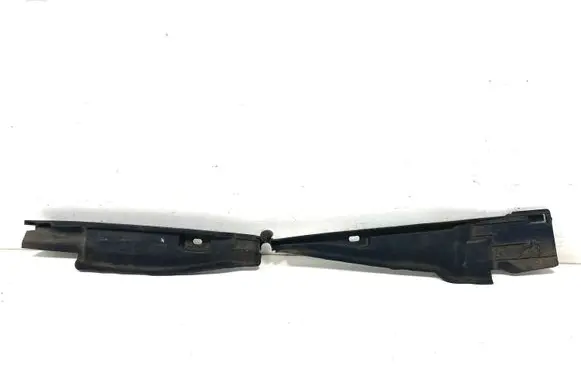 Renault Laguna III Fender mounting bracket 668620012R