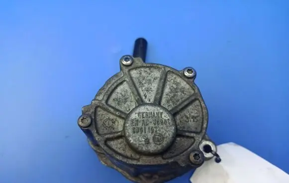 Mercedes-Benz C W204 Vacuum pump A6512380180 GD01495 ENAC46000
