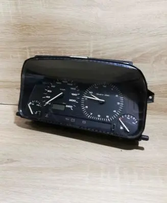 Volkswagen Golf III Speedometer (instrument cluster) 5411004600