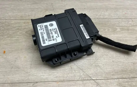 Porsche Cayenne (92A) Gearbox control unit/module 0C8927769DB 130S2922 SERB086105
