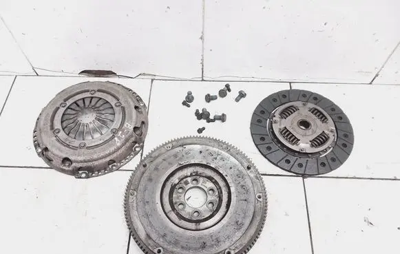 Skoda Fabia Mk3 (NJ) Clutch set kit 036105269l 04e141031c 04e141026a