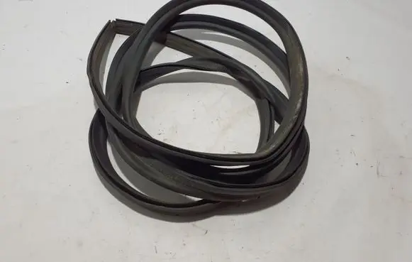 Mercedes-Benz Citan II W420 Trunk rubber seal (body) A4207411000