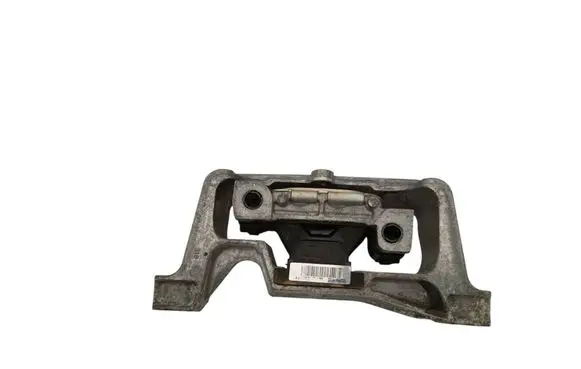 Mercedes-Benz CLA C117 X117 W117 Engine mount bracket A2462402617 0014586735