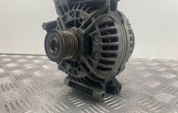 Mercedes-Benz C W203 Generator/alternator A0131540002
