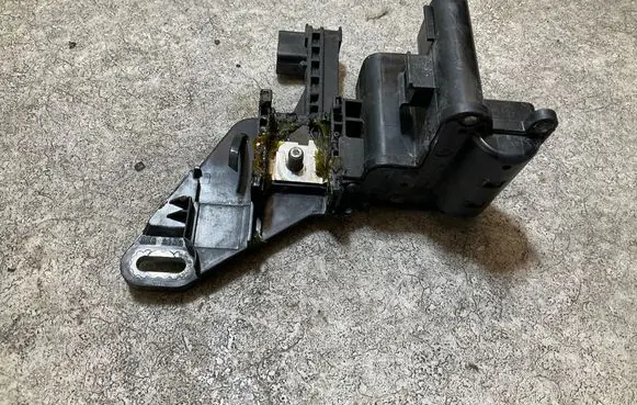 BMW 3 GT F34 Current control relay 19323000001 23062015 929615201