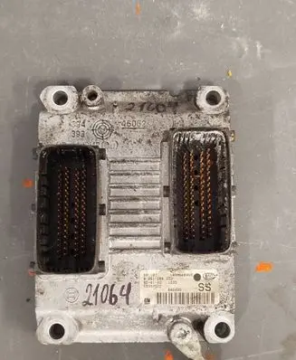Opel Astra H Engine control unit/module 55352622 0261208253