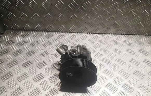Mercedes-Benz E W211 Power steering pump 0054660201 A0054660201
