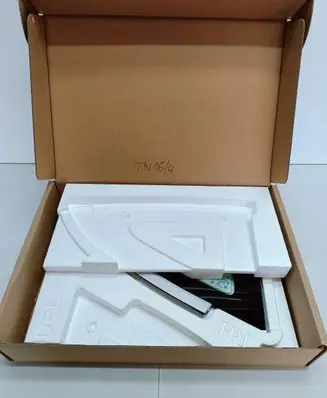 Tesla Model 3 Rear side window 1514979-40-D