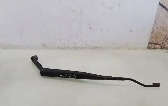 Hyundai H-100 Front wiper blade arm
