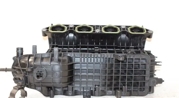 Volkswagen Golf VII Intake manifold 04E129711L