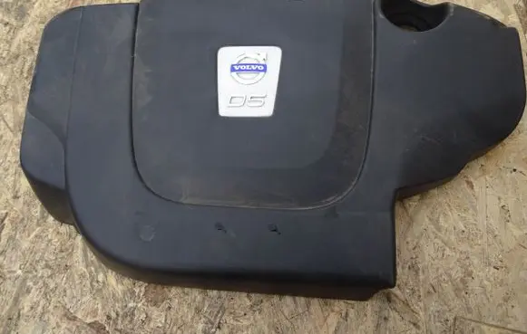 Volvo V60 Engine cover (trim)