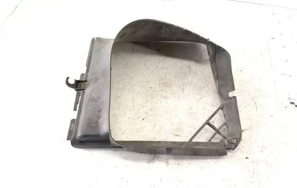 Volkswagen Touareg I Intercooler air guide/duct channel 7L0117339