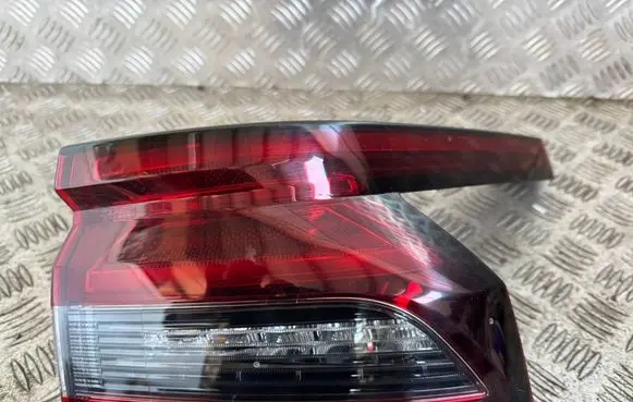 Rear/tail lights