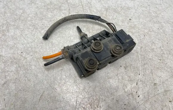 Land Rover Range Rover Sport L320 Air suspension valve block RVH000095