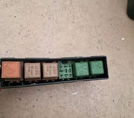 Opel Vectra C Fuse box set 90504296