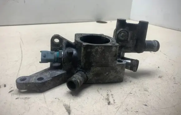 Opel Meriva A Thermostat/thermostat housing