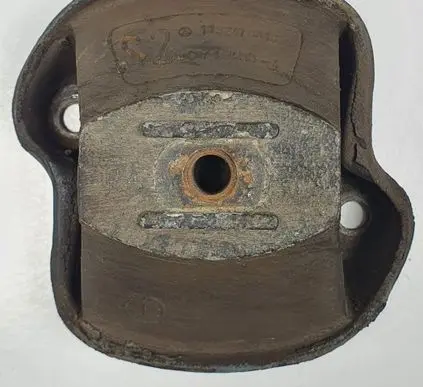 Mercedes-Benz COMPAKT W115 Engine mount vacuum valve 1152410813