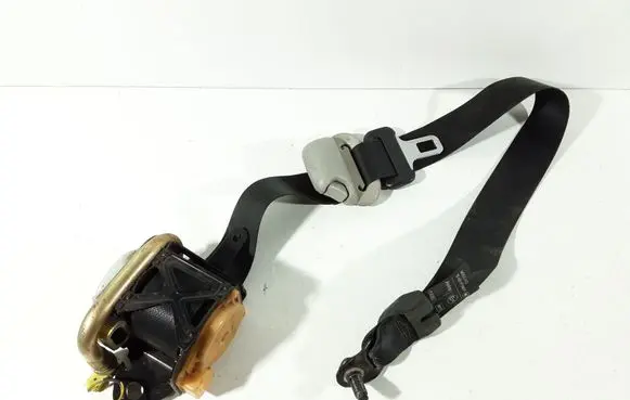 Toyota Corolla E120 E130 Front seatbelt 7322002111 TEAB2EF040P