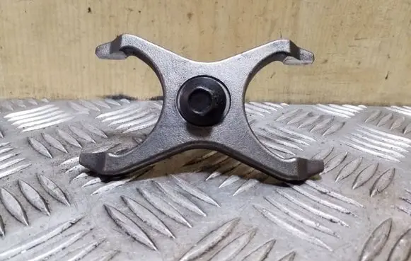 Fuel Injector clamp holder