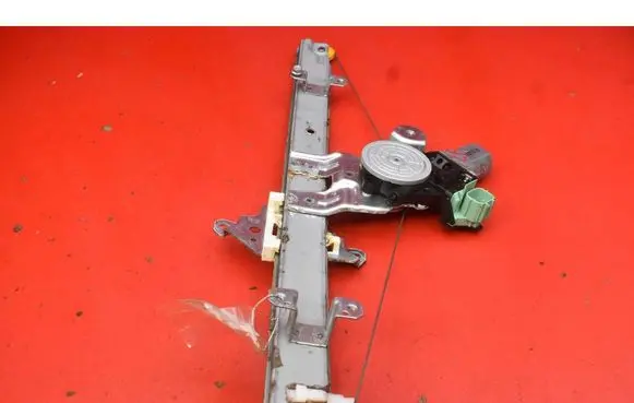 Nissan Leaf I (ZE0) Front door window regulator with motor 807303NA1B