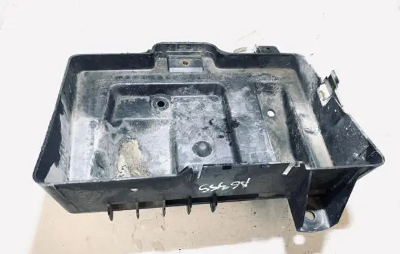 Battery box tray