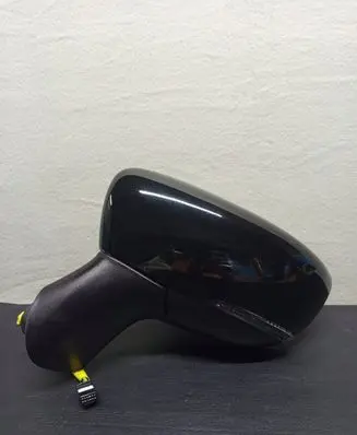 Renault Captur Front door electric wing mirror 