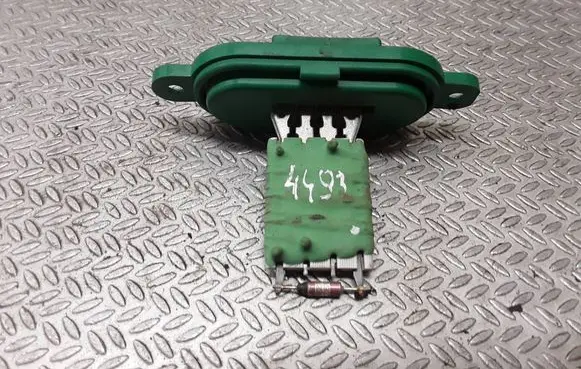Iveco Daily 35.8 - 9 Heater blower motor/fan resistor 500326616