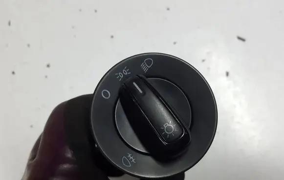 Skoda Citigo Light switch 