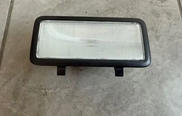Ford Ranger IV Rear seat light