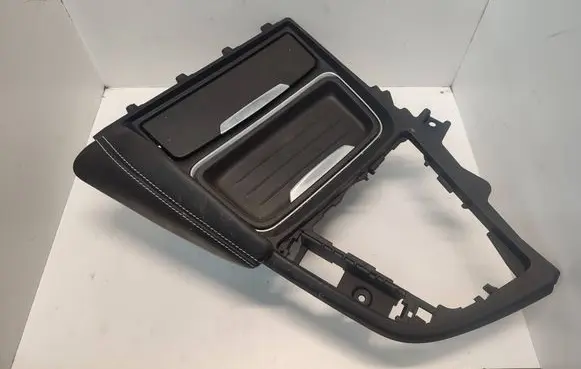 BMW M3 F80 Other center console (tunnel) element 8058912 3450713