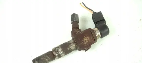 Fuel injector