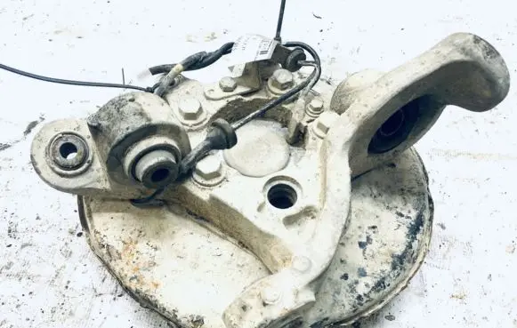 Volvo S60 Rear wheel hub 9200624