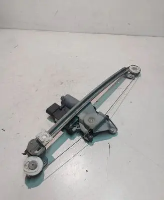 Mercedes-Benz E W210 Front door window regulator motor 0130821698