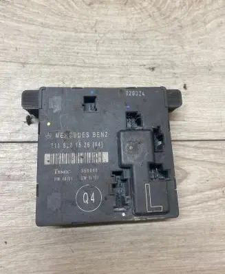 Mercedes-Benz E W211 Door control unit/module 2118201526 356805