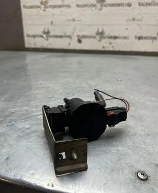 Mercedes-Benz B W246 W242 Vacuum valve A0014760532 0133C
